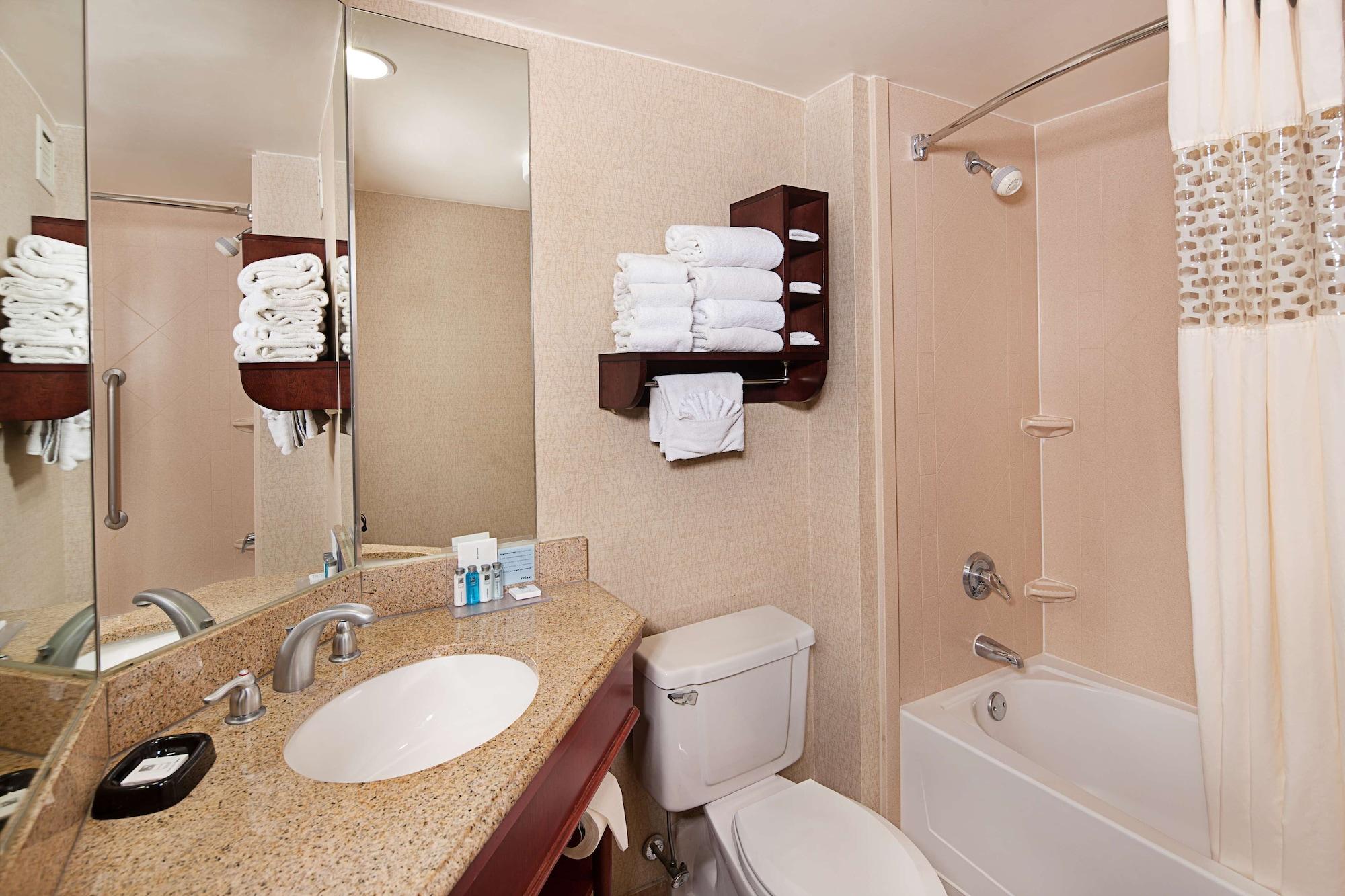 Hotel Hampton Long Island/islandia 3*